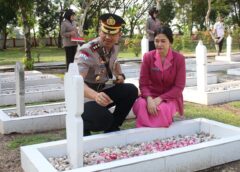 Polres Kebumen Ziarah ke TMP Bumi Wira Bhakti, Kenang Jasa Pahlawan Jelang Hari Bhayangkara ke-80